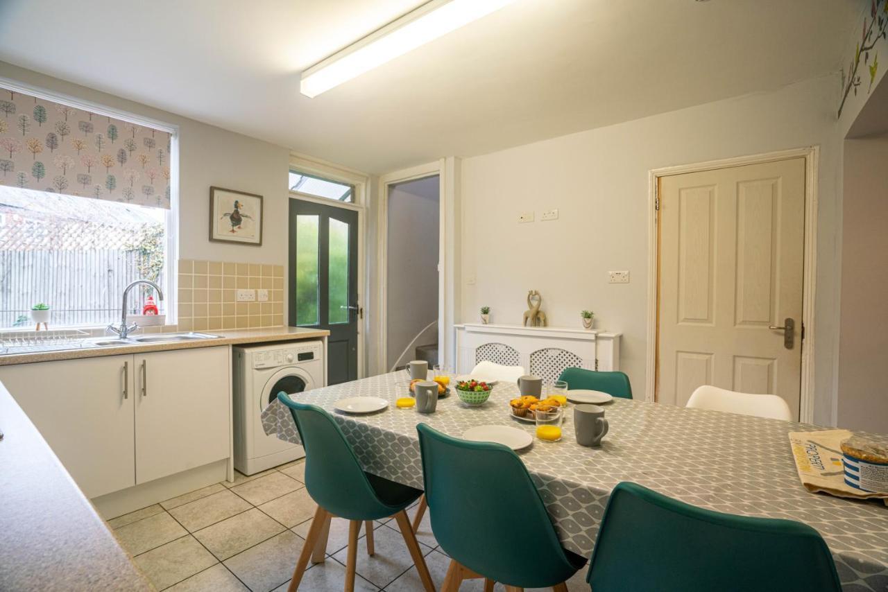 The Becket - Three Bedroom City Centre House With Parking 坎特伯雷 外观 照片