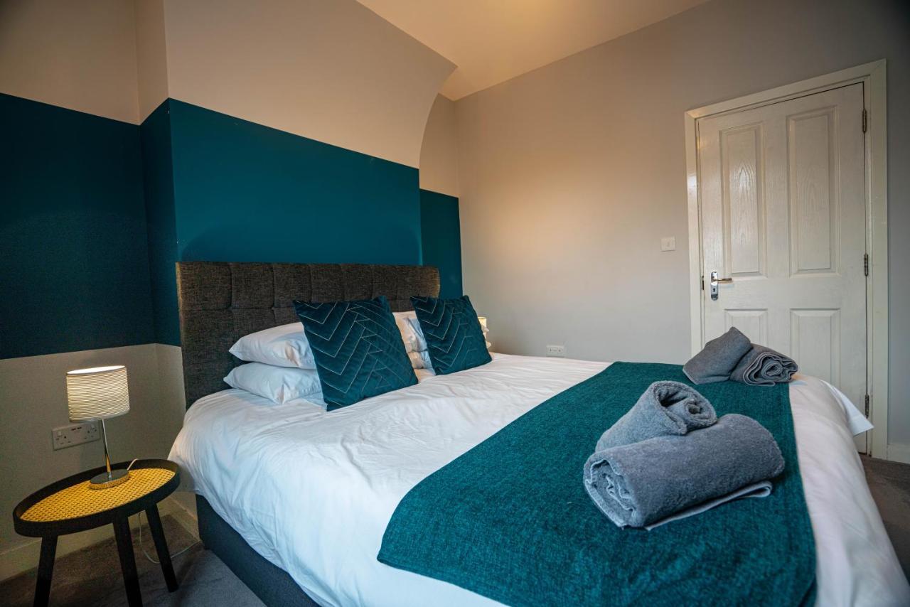 The Becket - Three Bedroom City Centre House With Parking 坎特伯雷 外观 照片